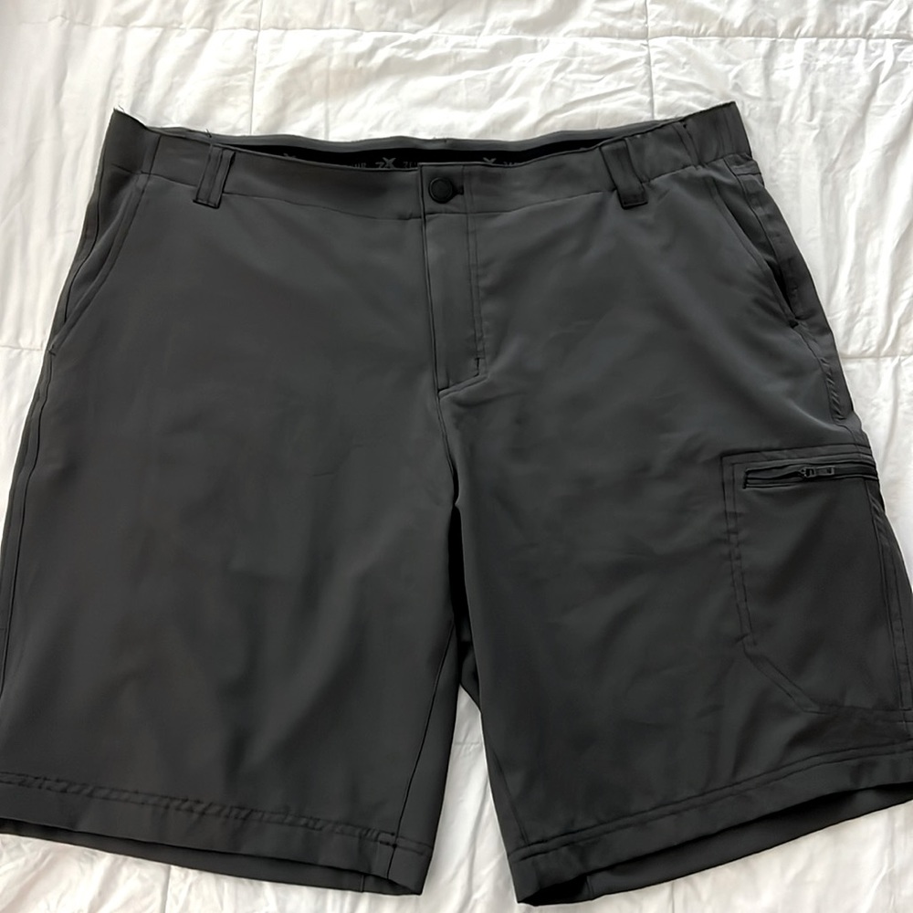 Mens travel shorts
